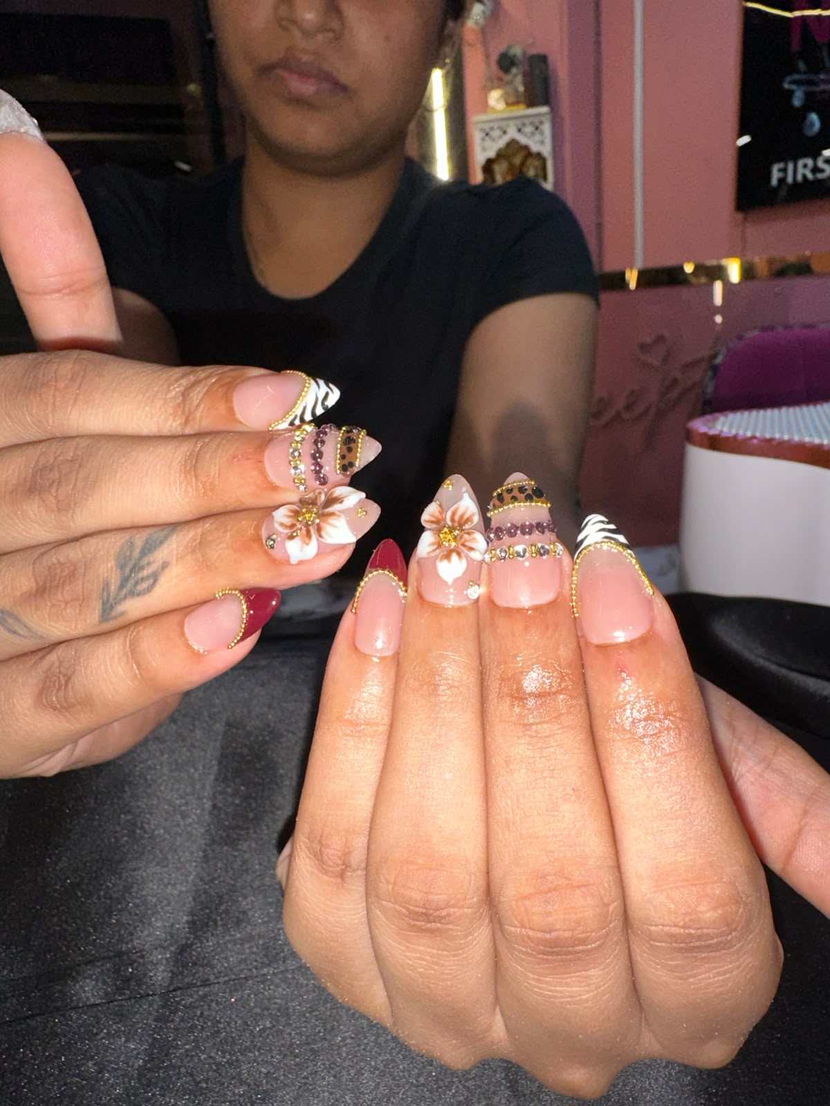 Home nail service manicure